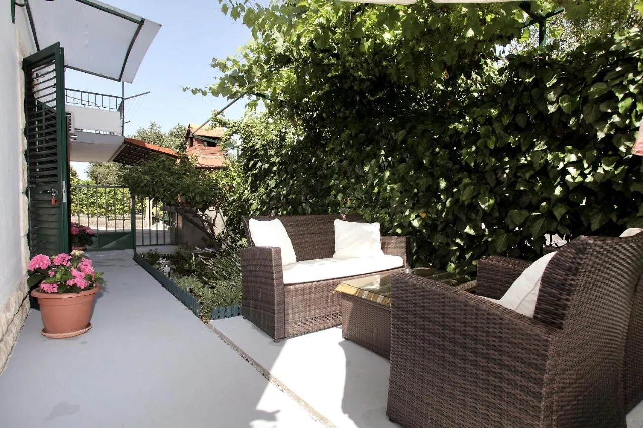 טרוגיר Apartment Eva 0*,  קרואטיה