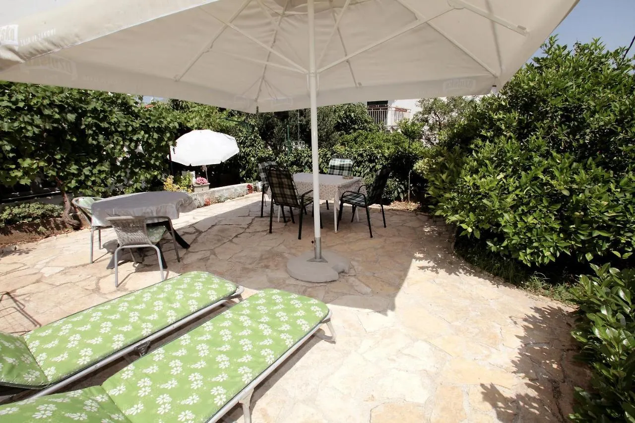 טרוגיר Apartment Eva