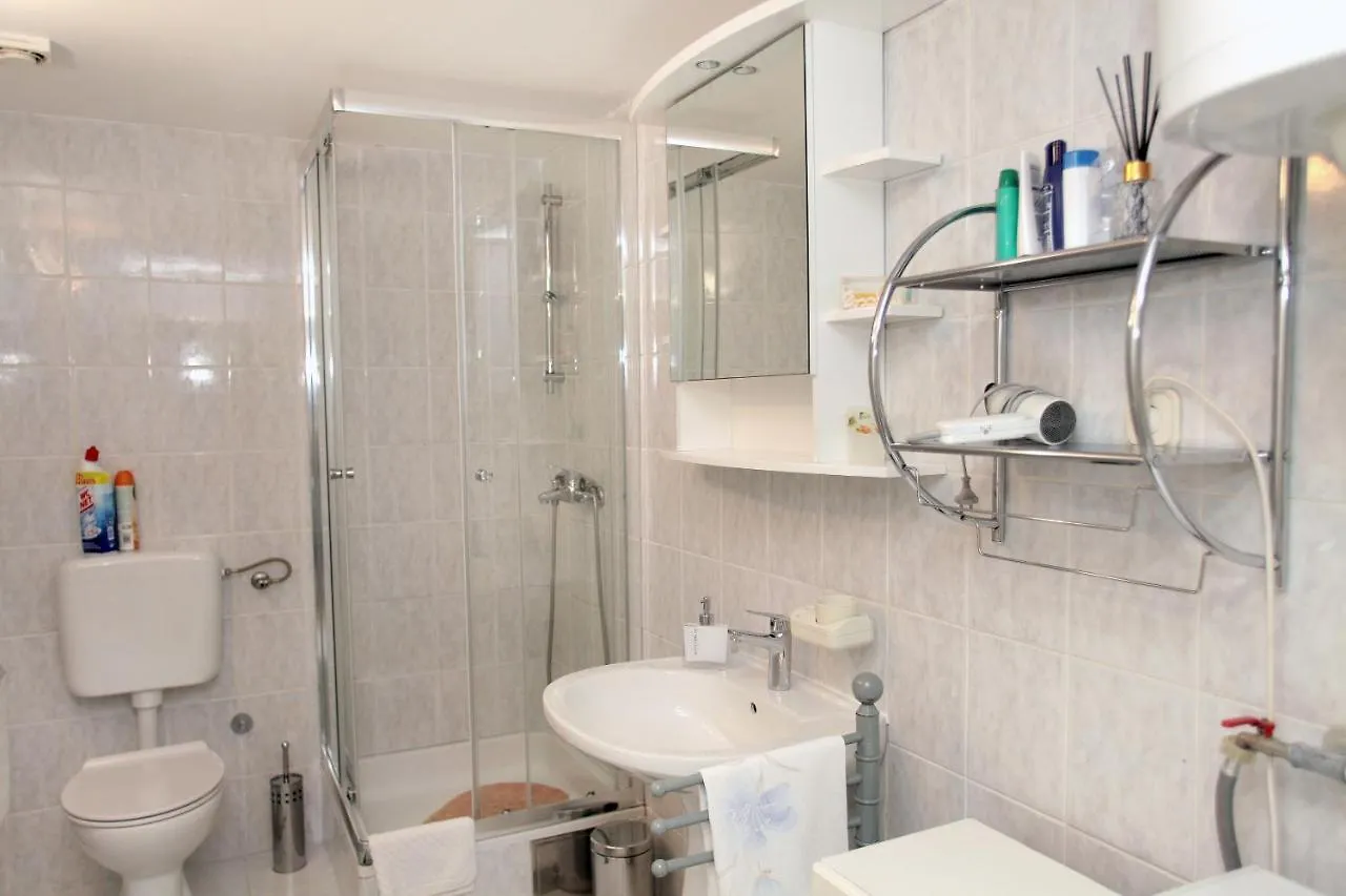 טרוגיר Apartment Eva